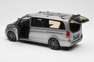 Mercedes V-Class W447 AMG Line Cinzento Metálico Norev 1:18 183488 Metal - imagem 6 de 9