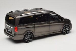 Mercedes V-Class W447 AMG Line Indium Grey Norev 1:18 183873 Metal - imagem 3 de 8