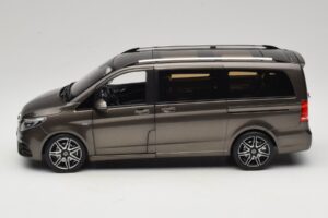 Mercedes V-Class W447 AMG Line Indium Grey Norev 1:18 183873 Metal - imagem 4 de 8