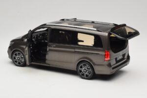Mercedes V-Class W447 AMG Line Indium Grey Norev 1:18 183873 Metal - imagem 5 de 8