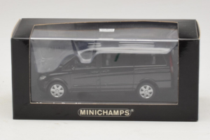 Mercedes Viano Preto Minichamps 1:43 400032210 Metal - imagem 4 de 4