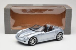 Mercedes Vision SLA Prateado Gate 1:18 B66962114 Metal - imagem 8 de 8
