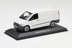 Mercedes Vito Arctic Branco Minichamps 1:43 B66960524 Metal - imagem 2 de 4