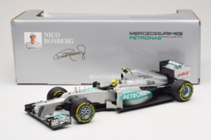 Mercedes W03 #8 N. Rosberg Mercedes AMG Petronas 2012 Minichamps 1:18 110120008 Metal - imagem 7 de 7