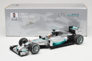 Mercedes W05 #44 L. Hamilton Mercedes AMG Petronas Chinese Grand Prix Winner 2014 Minichamps 1:18 110140244 Metal - imagem 7 de 7
