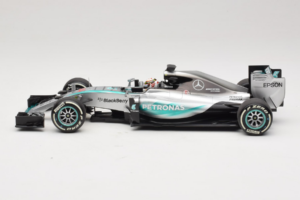 Mercedes W06 #44 L. Hamilton Mercedes AMG Petronas Australian Grand Prix Winner 2015 Minichamps 1:18 110150044 Metal - imagem 3 de 7