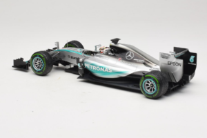 Mercedes W06 #44 L. Hamilton Mercedes AMG Petronas United States Grand Prix Winner World Champion 2015 Minichamps 1:18 110150 - imagem 5 de 7