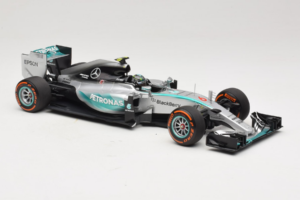 Mercedes W06 #6 N. Rosberg Mercedes AMG Petronas Japanese Grand Prix 2015 Minichamps 1:18 110150206 Metal - imagem 4 de 7