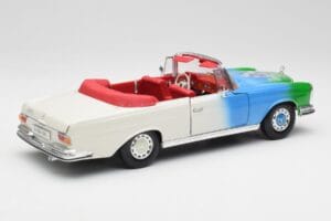Mercedes 280SE W108 Tricolor Maisto 1:18 56014 Metal - imagem 3 de 8