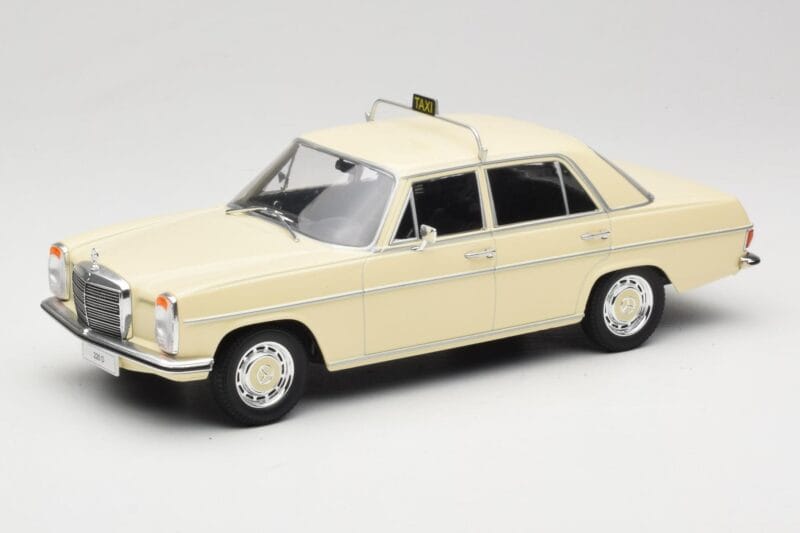 Mercedes W115 Bege Taxi MCG 1:18 MCG18055 Metal