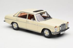 Mercedes W115 Strich 8 Creme Sun Star 1:18 4581 Metal - imagem 6 de 8