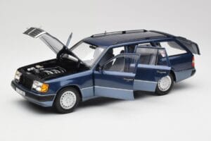 Mercedes 300D W124 T-Modell Nautical Azul Norev 1:18 183962 Metal - imagem 2 de 8
