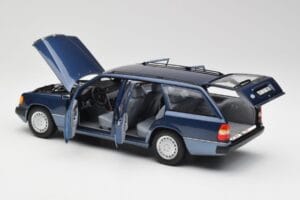 Mercedes 300D W124 T-Modell Nautical Azul Norev 1:18 183962 Metal - imagem 5 de 8