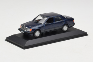 Mercedes W124 Azul Escuro Minichamps 1:43 MB006 Metal - imagem 2 de 4