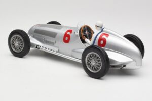 Mercedes W125 #6 Daimler-Benz AG R. Caracciola 2nd Place Eifel Race Nurburgring 1937 Minichamps 1:18 155373106 Metal - imagem 5 de 6