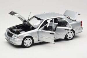Mercedes C36 AMG W202 Silver Metallic Norev 1:18 183380 Metal - imagem 2 de 8