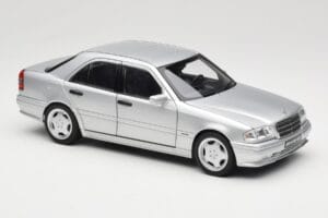 Mercedes C36 AMG W202 Silver Metallic Norev 1:18 183380 Metal - imagem 6 de 8