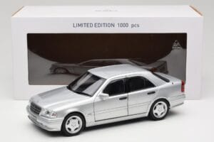 Mercedes C36 AMG W202 Silver Metallic Norev 1:18 183380 Metal - imagem 8 de 8