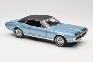 Mercury Cougar XR-7 Azul Sun Star 1:18 1562 Metal - imagem 6 de 8