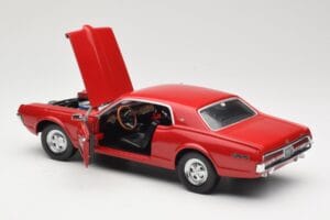 Mercury Cougar XR-7 Vermelho Sun Star 1:18 1541 Metal - imagem 5 de 8
