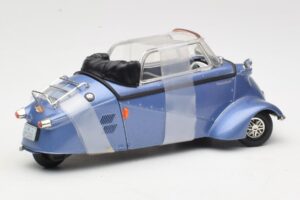 Messerschmitt KR200 Azul Revell 1:18 08944 Metal - imagem 2 de 6