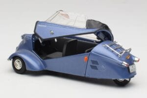 Messerschmitt KR201 Roadster Azul Revell 1:18 08966 Metal - imagem 5 de 8