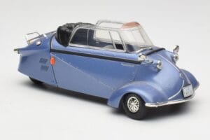Messerschmitt KR201 Roadster Azul Revell 1:18 08966 Metal - imagem 6 de 8