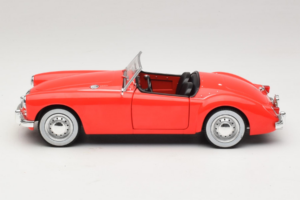 MG A 1600 Roadster Mk I Elvis Presley Blue Hawaii Movie GreenLight 1:18 13524 Metal - imagem 4 de 8