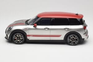 Mini Clubman F54 JCW Melting Silver Metallic Otto 1:18 OT1106 Resina - imagem 3 de 6