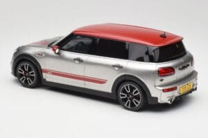 Mini Clubman F54 JCW Melting Silver Metallic Otto 1:18 OT1106 Resina - imagem 5 de 6