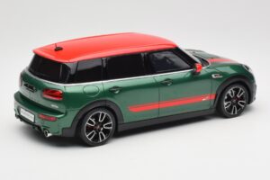 Mini Clubman JCW F54 British Racing Green Otto 1:18 OT1168 Resina - imagem 2 de 6