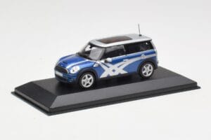 Mini Clubman R55 Cooper S Blue Metallic Onitsuka Tiger Minichamps 1:43 403138676 Metal - imagem 2 de 4