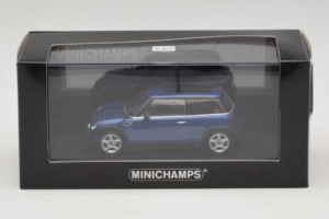 Mini Cooper Azul Minichamps 1:43 MINI009 Metal - imagem 5 de 5