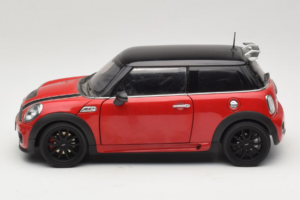 Mini Cooper John Cooper Works R56 Vermelho & Preto Kyosho 1:18 80430419909 Metal - imagem 4 de 8