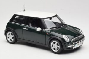 Mini Cooper Mk7 Verde Maisto 1:18 7271336 Metal - imagem 6 de 8