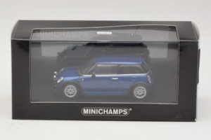Mini Cooper One R50 Aero Azul Minichamps 1:43 431138270 Metal - imagem 4 de 4