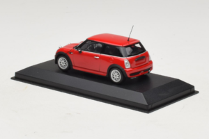 Mini Cooper One R50 Aero Vermelho Minichamps 1:43 431138272 Metal - imagem 2 de 4