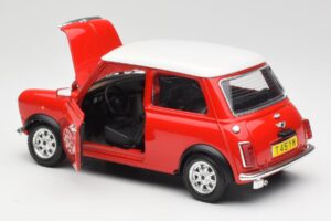 Mini Cooper Vermelho Bburago 1:18 3379 Metal - imagem 5 de 8