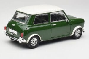 Mini Cooper S British Racing Verde & Old English Branco Solido 1:18 8021 Metal - imagem 3 de 8