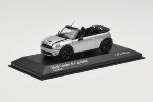 Mini Cooper S R57 Cabriolet Prateado Minichamps 1:43 431138830 Metal - imagem 2 de 6