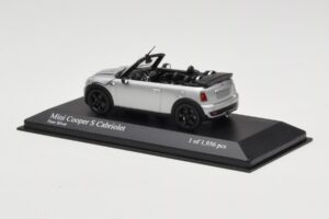 Mini Cooper S R57 Cabriolet Prateado Minichamps 1:43 431138830 Metal - imagem 3 de 6