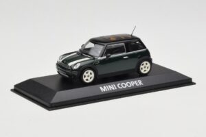 Mini Cooper S R53 Verde Com Riscas Minichamps 1:43 MINI006 Metal - imagem 4 de 4
