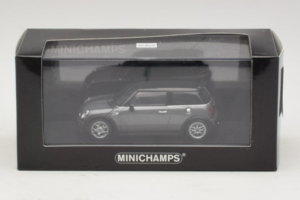 Mini Cooper S Grey Metallic Minichamps 1:43 80420148551-R1 Metal - imagem 4 de 4