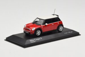 MINI Cooper S R53 Vermelho Minichamps 1:43 431138200 Metal - imagem 2 de 5