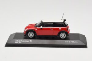 MINI Cooper S R53 Vermelho Minichamps 1:43 431138200 Metal