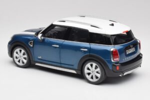Mini Countryman F60 Island Azul & Branco Kyosho 1:18 80432447940 Metal - imagem 7 de 8