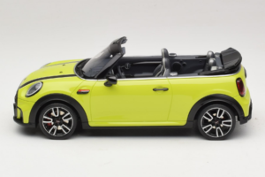 Mini JCW Cabrio F57 Zesty Yellow C5H Otto 1:18 OT1303 Resina - imagem 3 de 6