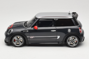 Mini John Cooper Works GP2 R56 Thunder Grey Otto 1:18 OT497 Resina - imagem 3 de 6