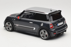 Mini John Cooper Works GP2 R56 Thunder Grey Otto 1:18 OT497 Resina - imagem 5 de 6