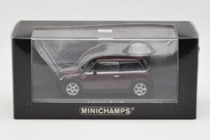 Mini One R50 Vermelho Escuro Com Teto Preto Minichamps 1:43 MINI008 Metal - imagem 4 de 5
